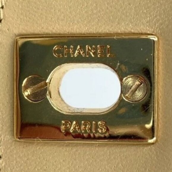 Authentic CHANEL CC 24K Vintage Half Moon Round Flap Bag Lambskin Timeless Purse - Picture 11 of 12